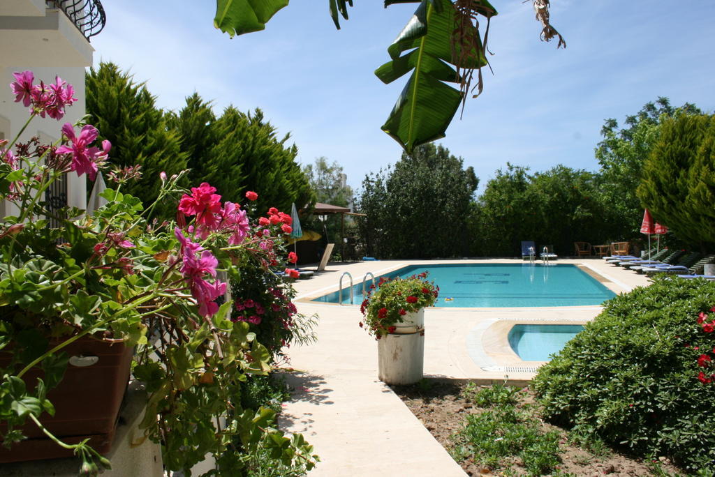 Paradise Garden Gumusluk Evleri Aparthotel Exterior foto